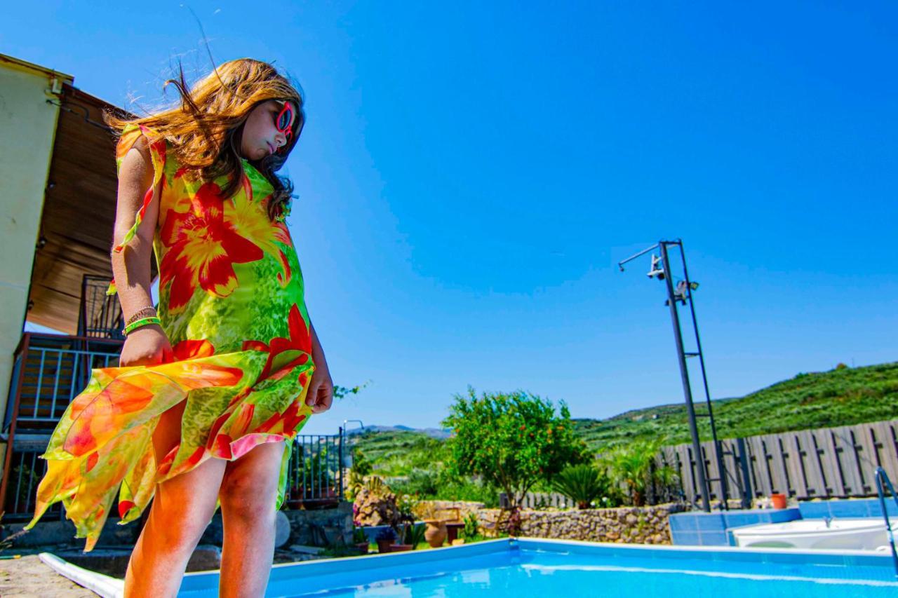 Villa Olive Tree With Private Pool & Jacuzzi Kissamos Ngoại thất bức ảnh